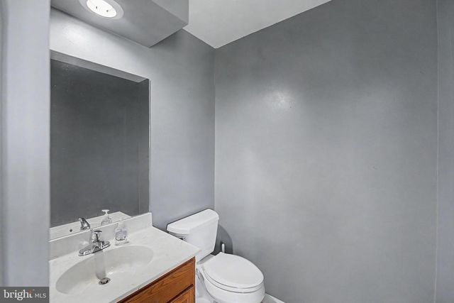 151 STRICKLER RUN DR, Columbia, PA 17512