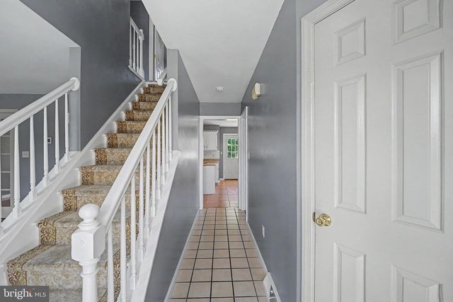 151 STRICKLER RUN DR, Columbia, PA 17512