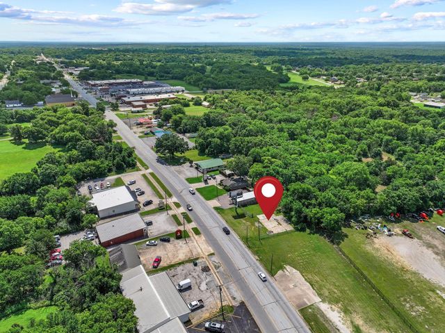 2514 W Morton Street, Denison, TX 75020