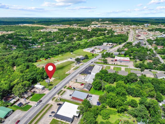 2514 W Morton Street, Denison, TX 75020