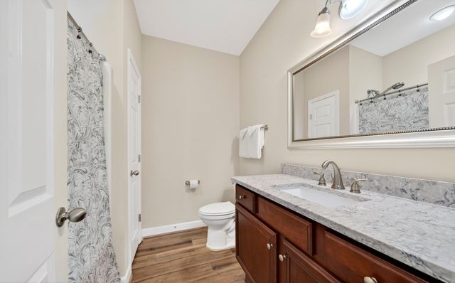 209 Retreat LN, Huddleston, VA 24104