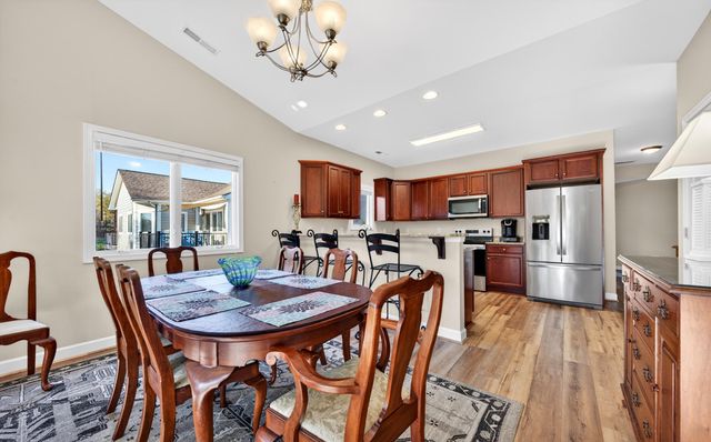 209 Retreat LN, Huddleston, VA 24104