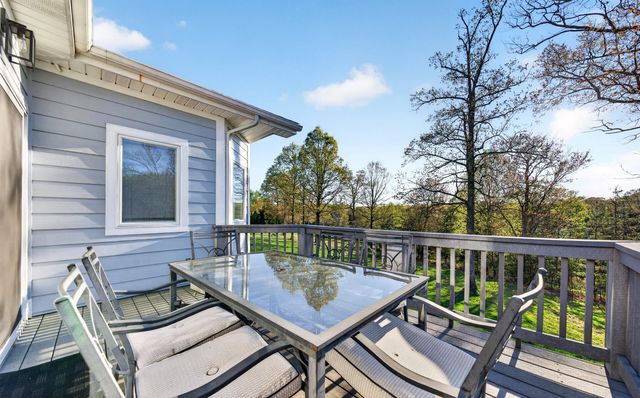 209 Retreat LN, Huddleston, VA 24104