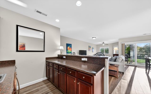 209 Retreat LN, Huddleston, VA 24104