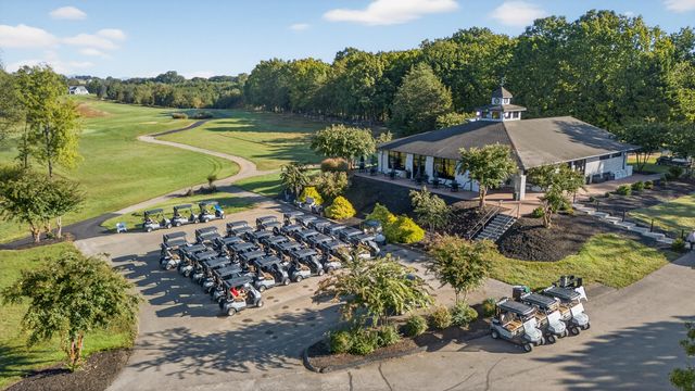 209 Retreat LN, Huddleston, VA 24104