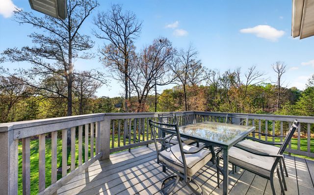 209 Retreat LN, Huddleston, VA 24104