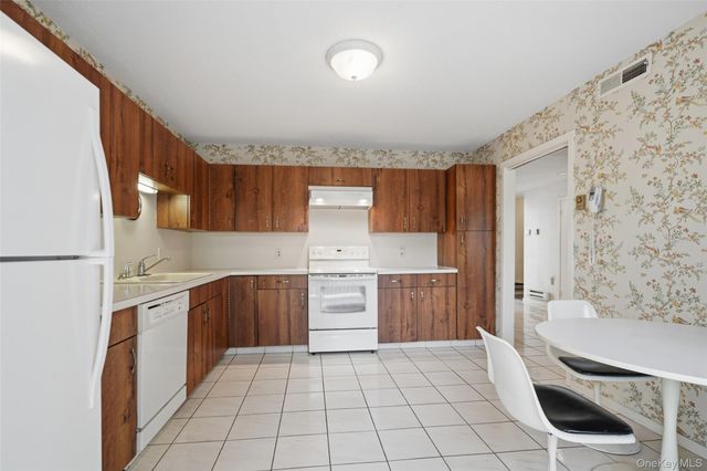 966 Heritage Hills Drive C, Somers, NY 10589