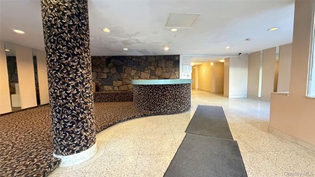 13870 Elder Avenue 4S, Flushing, NY 11355