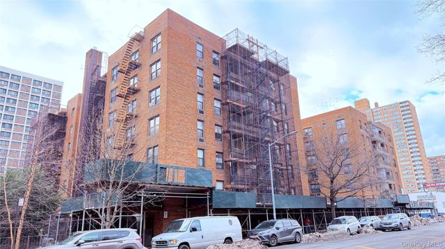 13870 Elder Avenue 4S, Flushing, NY 11355