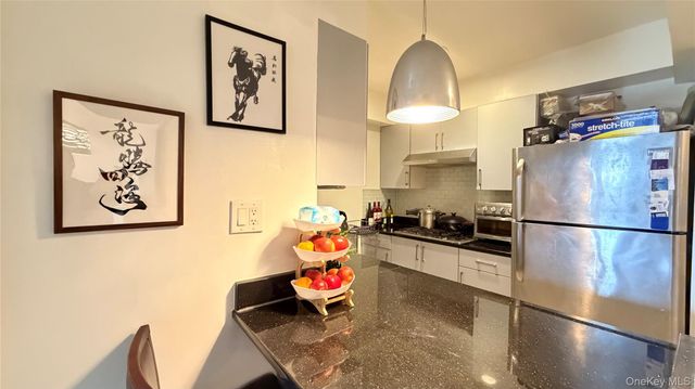 13870 Elder Avenue 4S, Flushing, NY 11355