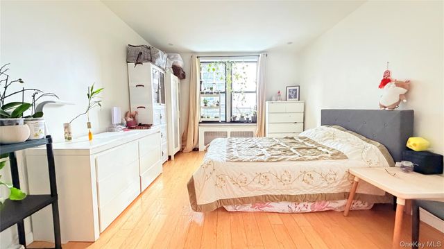 13870 Elder Avenue 4S, Flushing, NY 11355