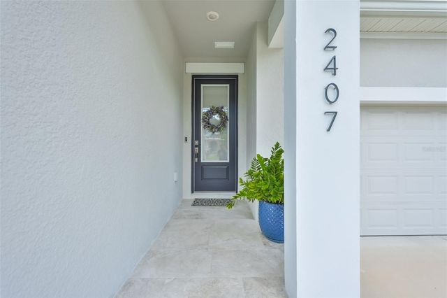 2407 W GRAY STREET, Tampa, FL 33609