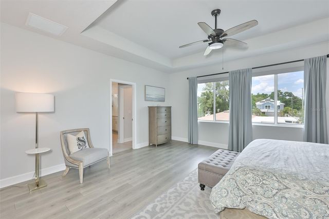 2407 W GRAY STREET, Tampa, FL 33609