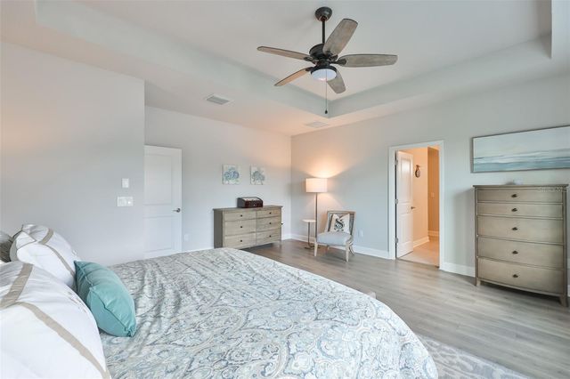 2407 W GRAY STREET, Tampa, FL 33609