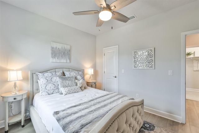 2407 W GRAY STREET, Tampa, FL 33609