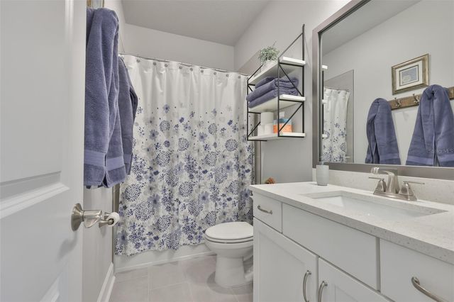 2407 W GRAY STREET, Tampa, FL 33609