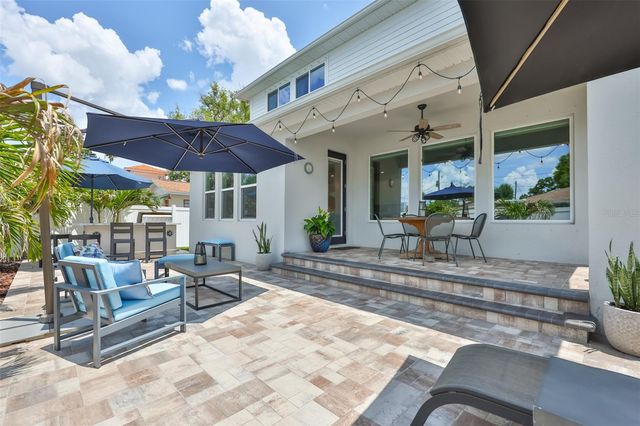 2407 W GRAY STREET, Tampa, FL 33609