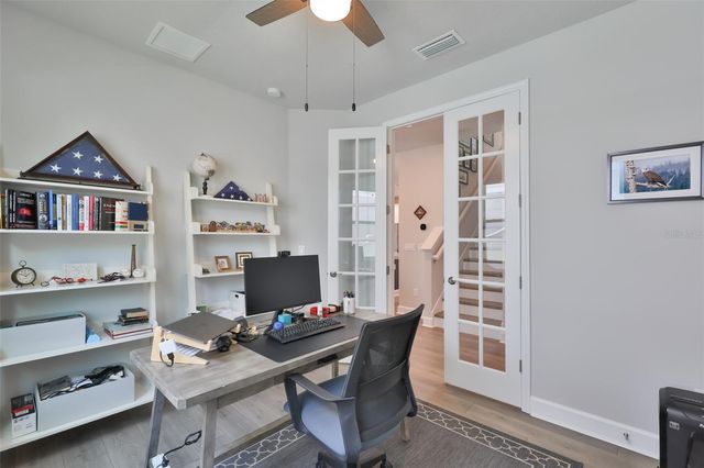 2407 W GRAY STREET, Tampa, FL 33609