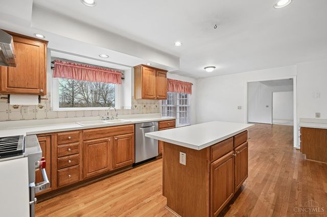 483 Vista Glen Drive, Springdale, OH 45246