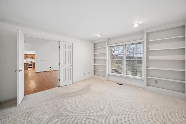 483 Vista Glen Drive, Springdale, OH 45246