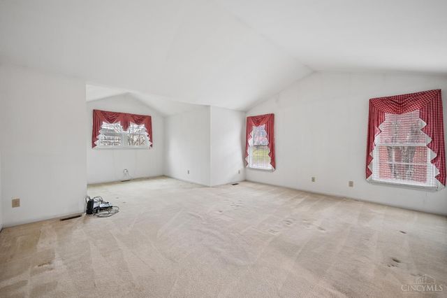 483 Vista Glen Drive, Springdale, OH 45246