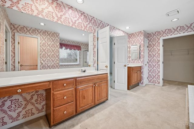 483 Vista Glen Drive, Springdale, OH 45246