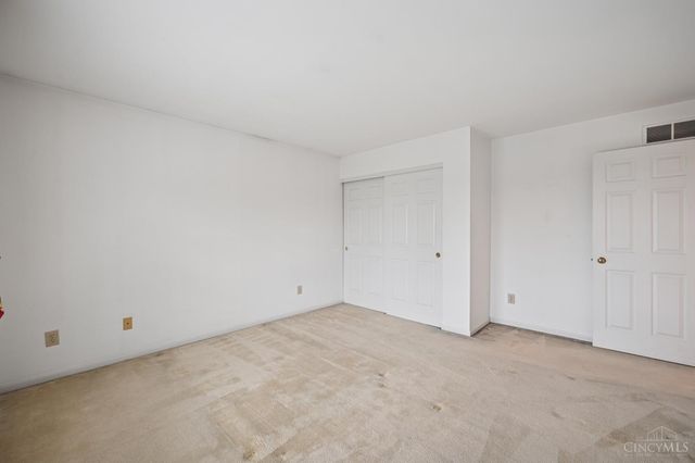 483 Vista Glen Drive, Springdale, OH 45246