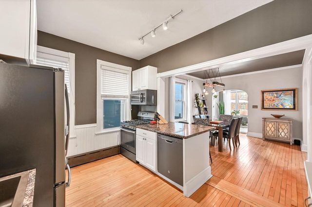 3054 N Newhall STREET, Milwaukee, WI 53211