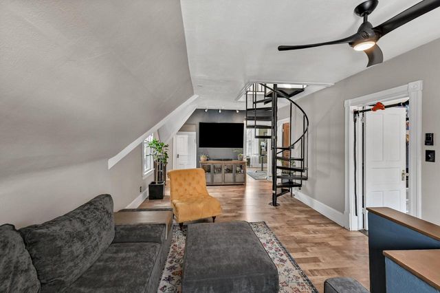 3054 N Newhall STREET, Milwaukee, WI 53211