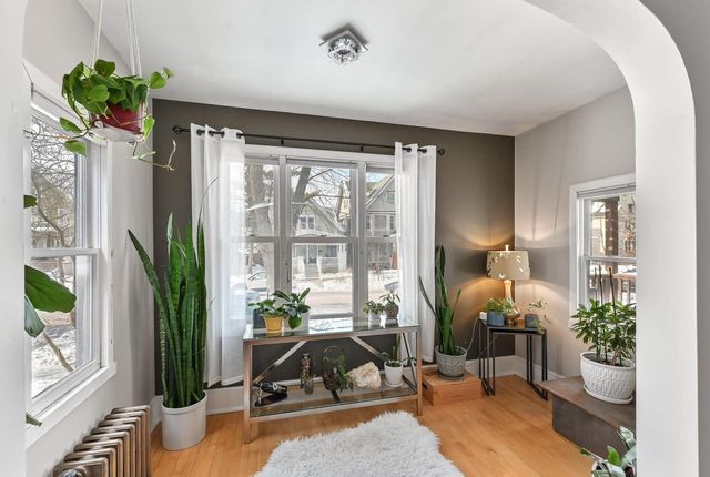 3054 N Newhall STREET, Milwaukee, WI 53211