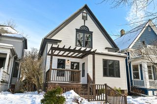 3054 N Newhall STREET, Milwaukee, WI 53211