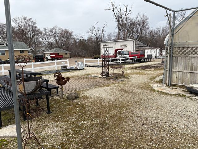 1031 IL Route 173 Highway, Antioch, IL 60002