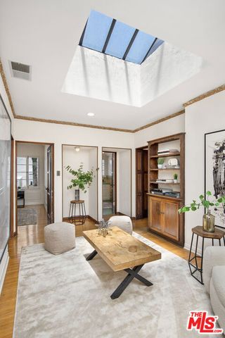 1124 Alvira Street, Los Angeles, CA 90035