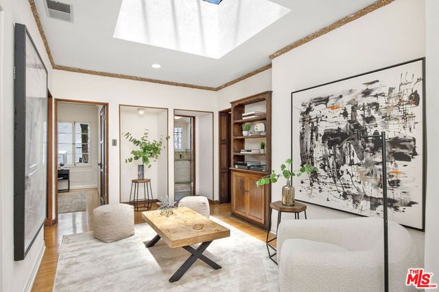 1124 Alvira Street, Los Angeles, CA 90035