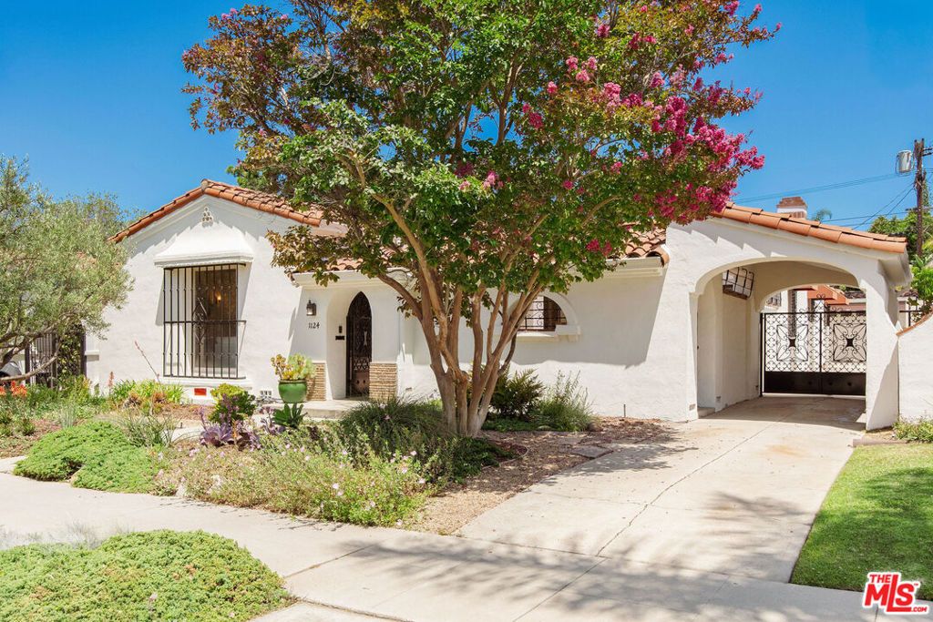 1124 Alvira Street, Los Angeles, CA 90035