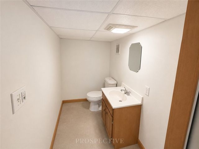 112 Schoolhouse Rd, Jefferson Twp, PA 15442