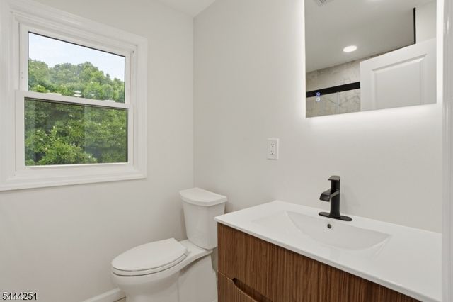 444 Joralemon St, Belleville Twp., NJ 07109