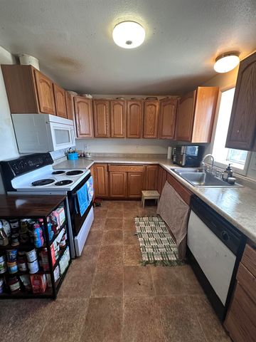 1452 LACEY STREET, Fairbanks, AK 99701
