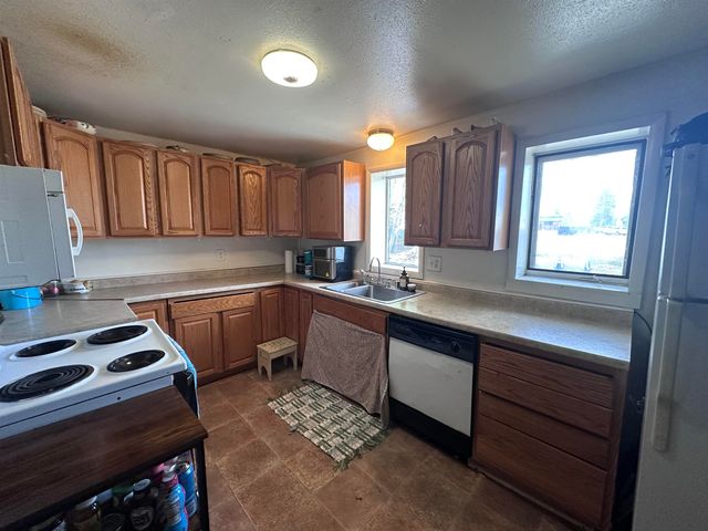 1452 LACEY STREET, Fairbanks, AK 99701