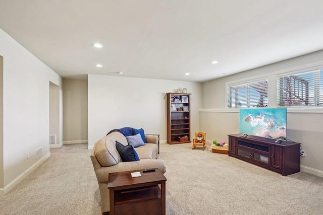 6795 Village Walk Lane, Deforest, WI 53532