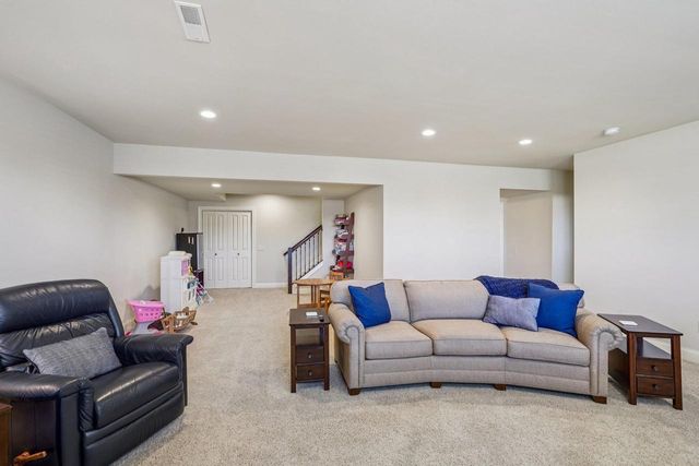 6795 Village Walk Lane, Deforest, WI 53532