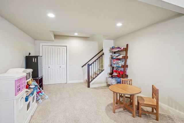 6795 Village Walk Lane, Deforest, WI 53532