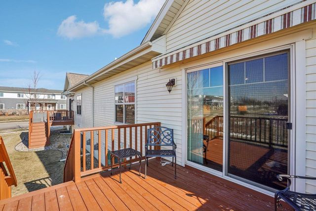 6795 Village Walk Lane, Deforest, WI 53532