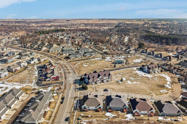 6795 Village Walk Lane, Deforest, WI 53532