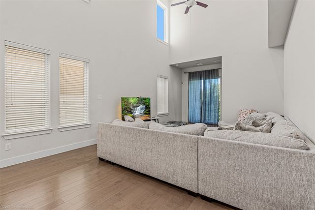 8327 Nunley Lane, Dallas, TX 75231