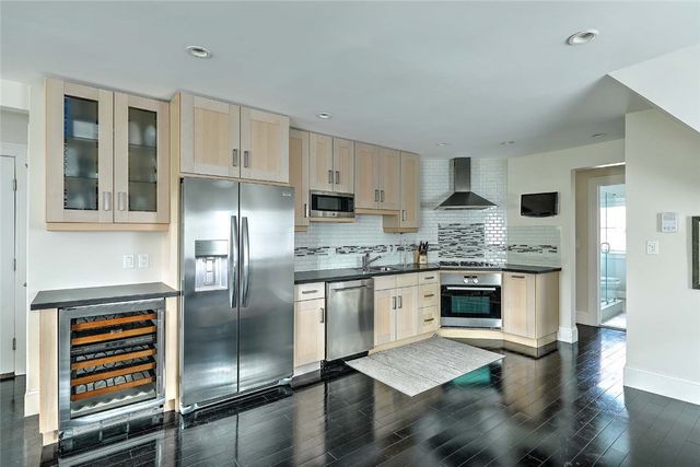 26 South Angell Street 3, Providence, RI 02906
