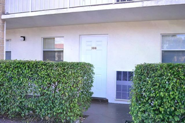 9855 Sandalfoot Blvd 308, Boca Raton, FL 33428
