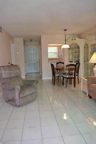 9855 Sandalfoot Blvd 308, Boca Raton, FL 33428