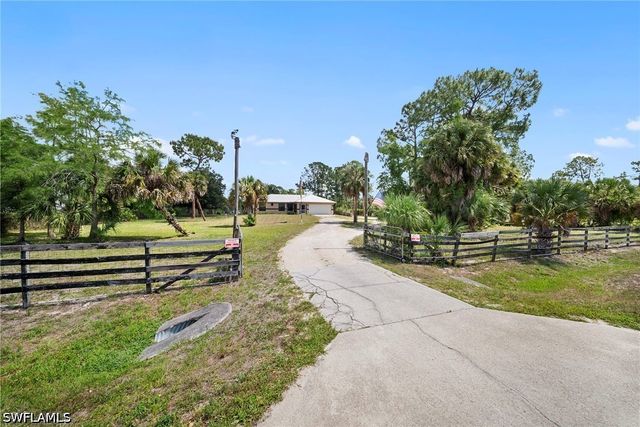 2795 12th AVE SE, Naples, FL 34117
