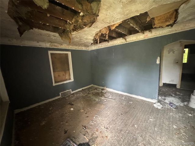 11624 Wayburn Street, Detroit, MI 48224